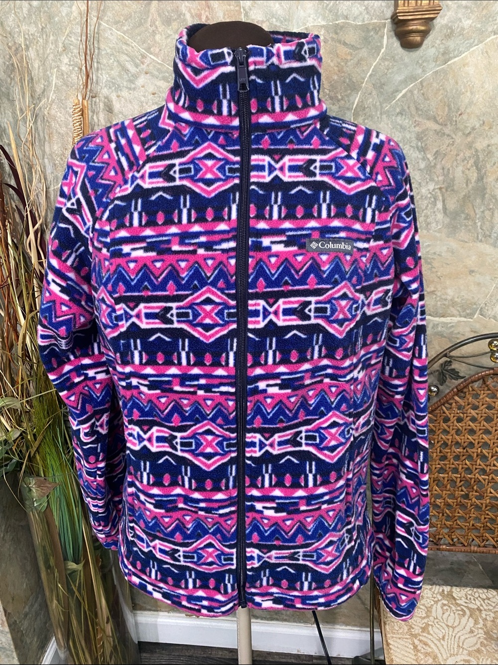 Columbia front zip jacket cardigan coat Aztec soft warm comfortable lg pink
